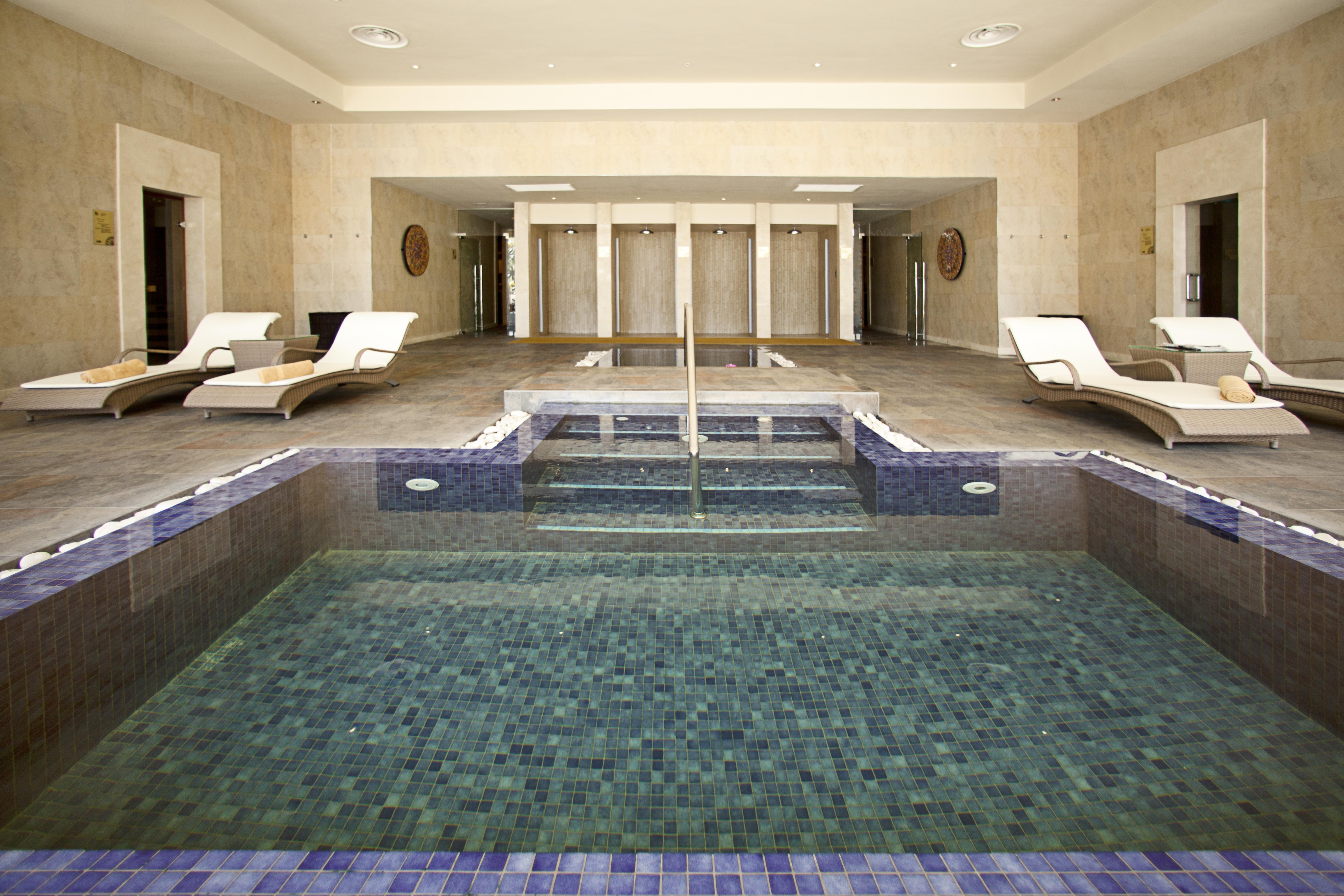 Barcelo Bavaro Beach (Adults Only) Punta Cana Eksteriør bilde The spa at The Dorchester