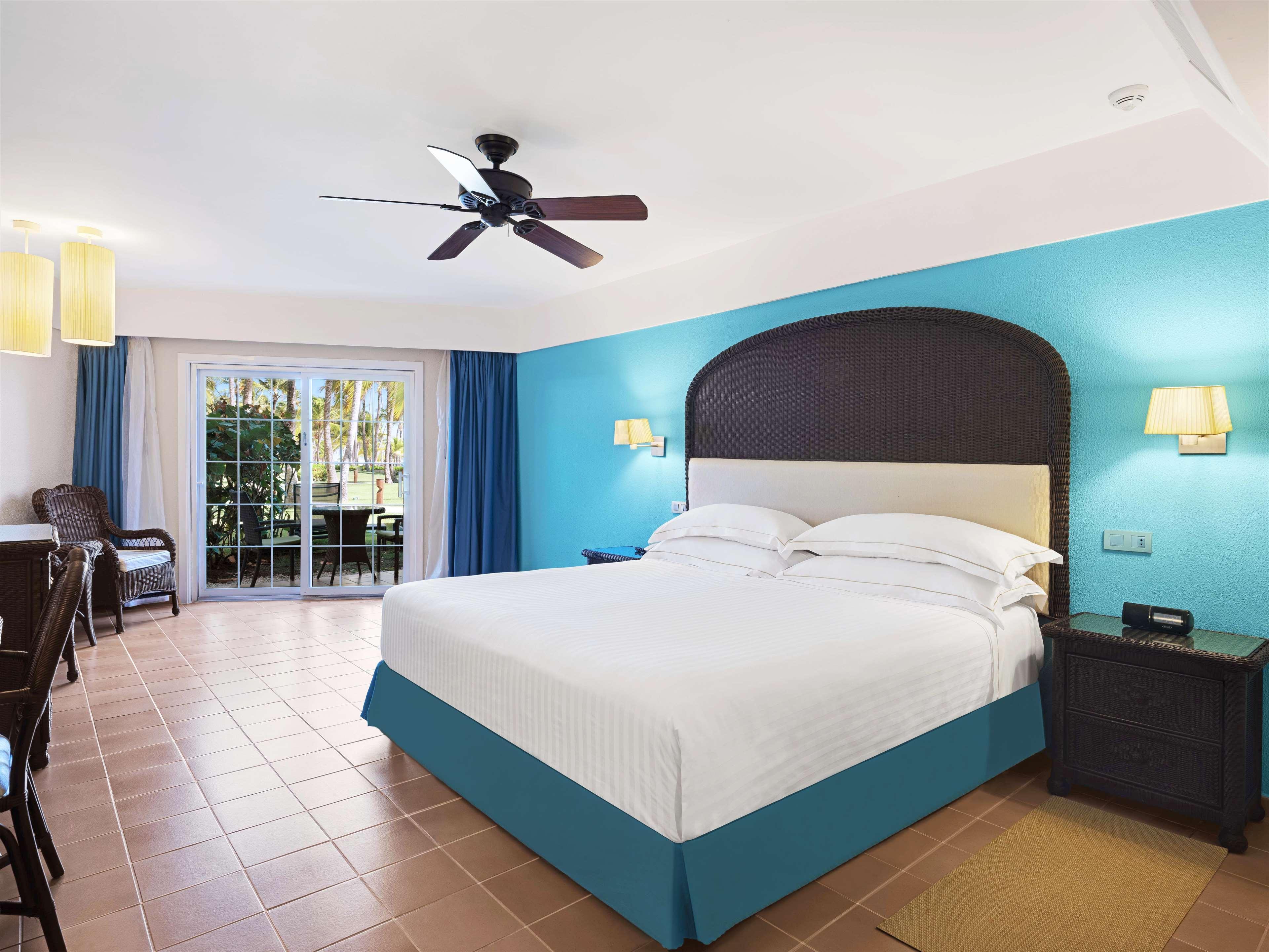 Barcelo Bavaro Beach (Adults Only) Punta Cana Eksteriør bilde A room at the Hard Rock Hotel