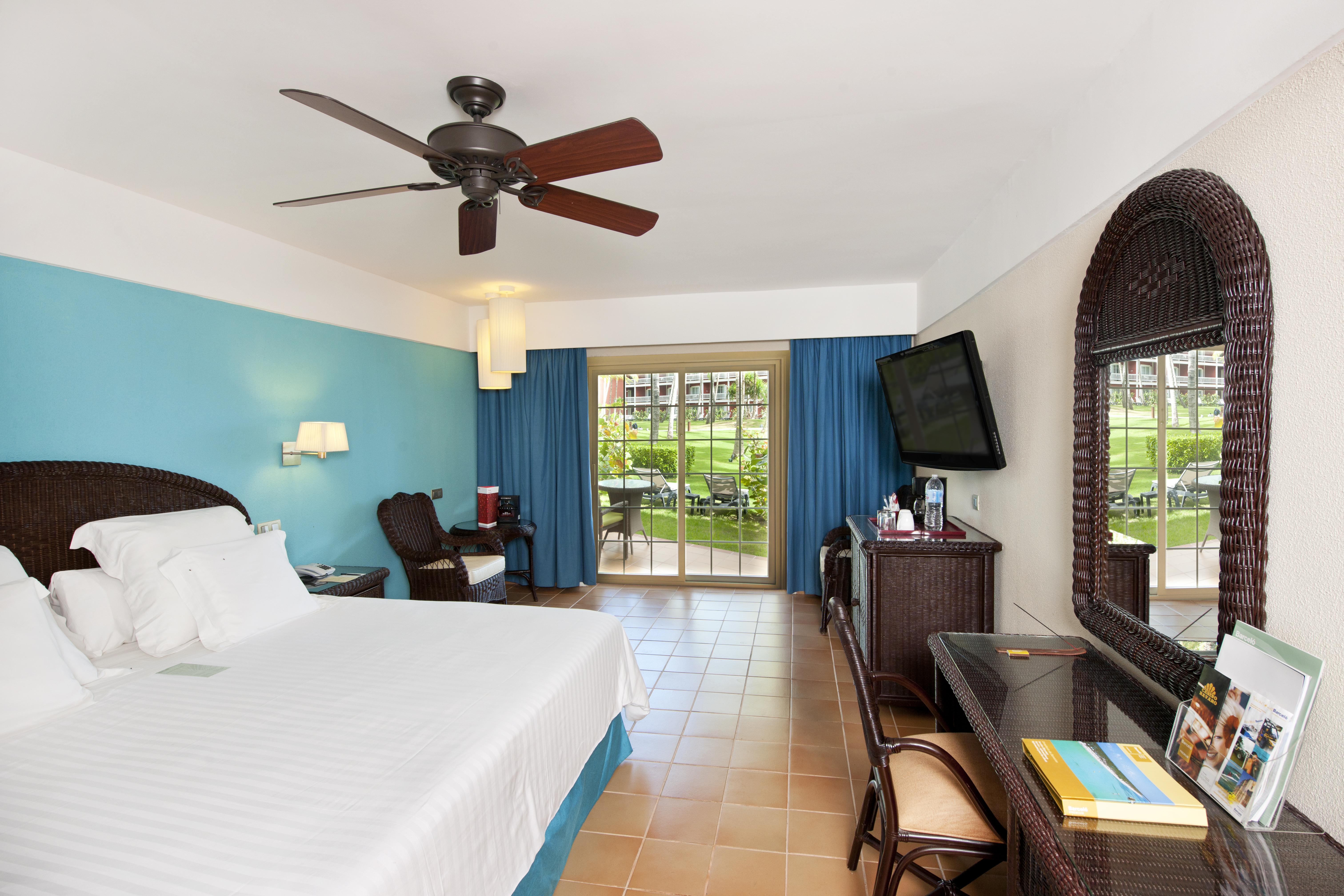 Barcelo Bavaro Beach (Adults Only) Punta Cana Eksteriør bilde Junior Suite